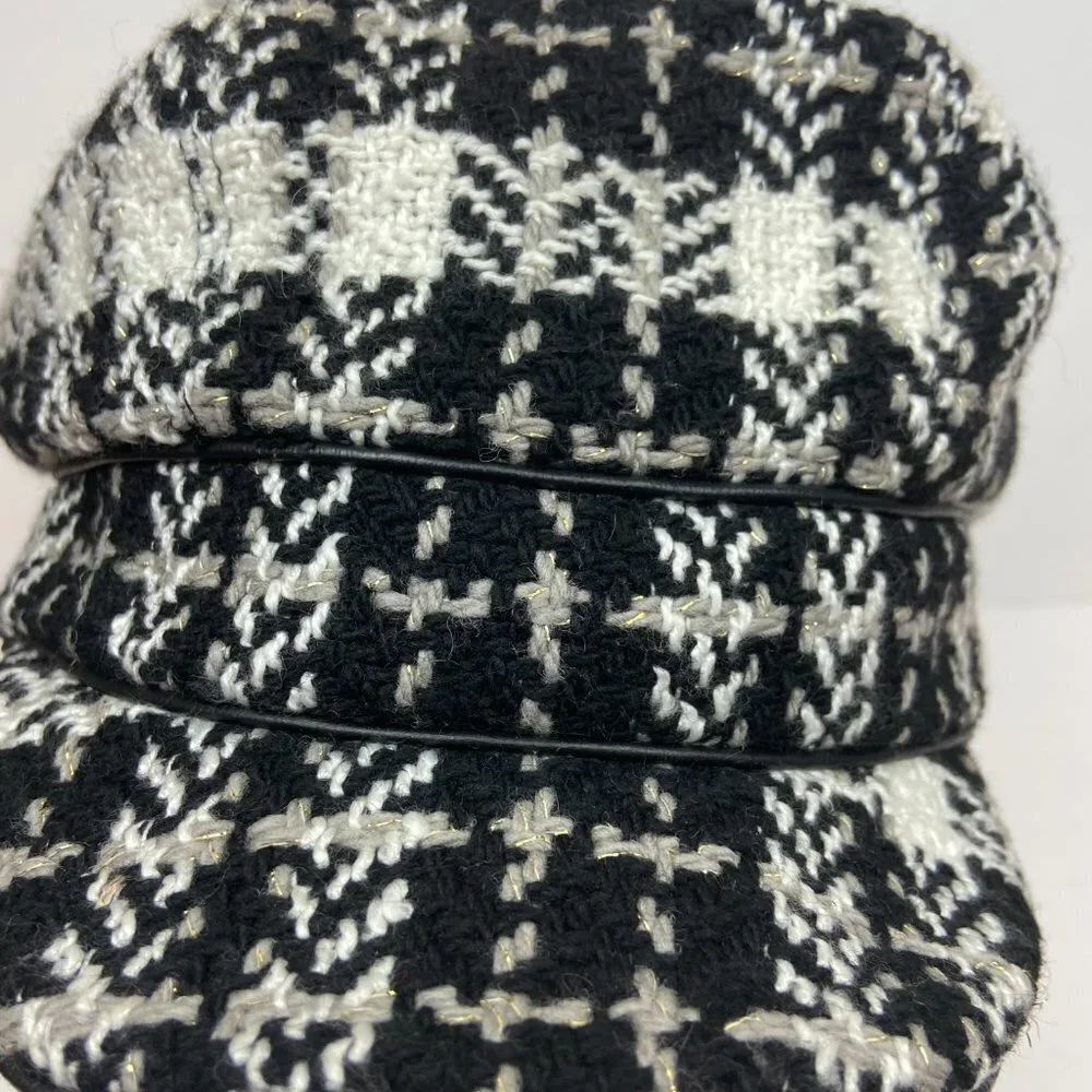 Banana Republic Newsboy Style  Plaid Hat  Black White Sz M/L